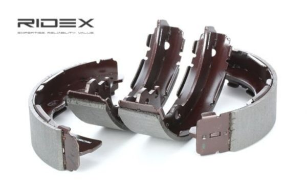 Elgrand E50 Rear Brake Shoes