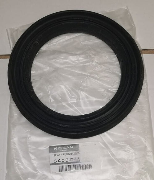 Nissan Elgrand E51 2002-2010 Front Coil Spring Seat Rubber Genuine